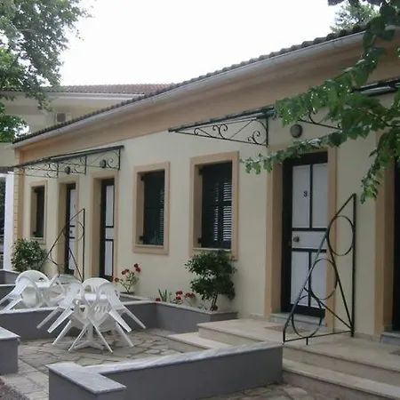 Dimitris Beach Studios Dassia (Corfu)