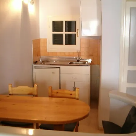 Dimitris Beach Studios Apartment